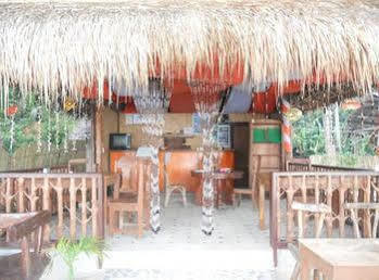 Orange Pearl Beach El Nido